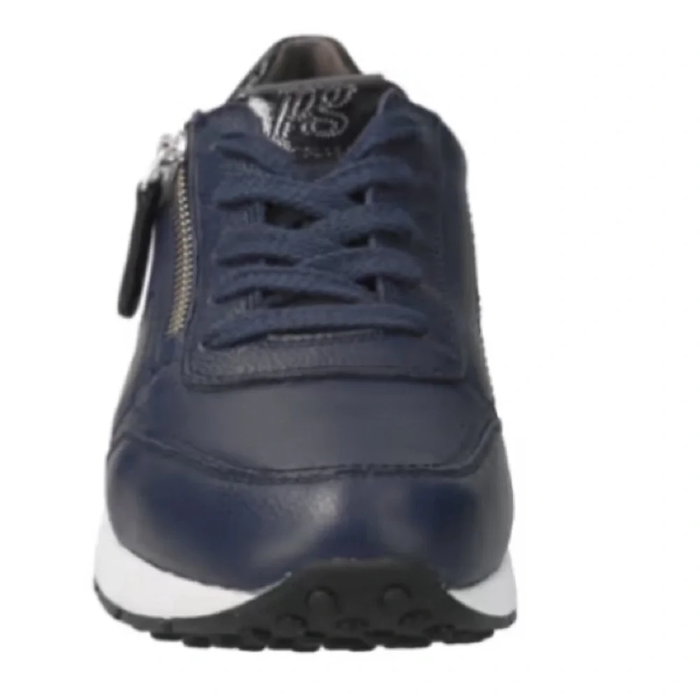 Navy Blue Leather sneakers. US 8.5
In Box, Never Used - Picture 4 of 14